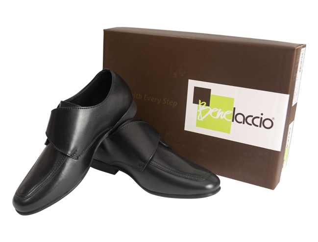 boys black velcro shoes